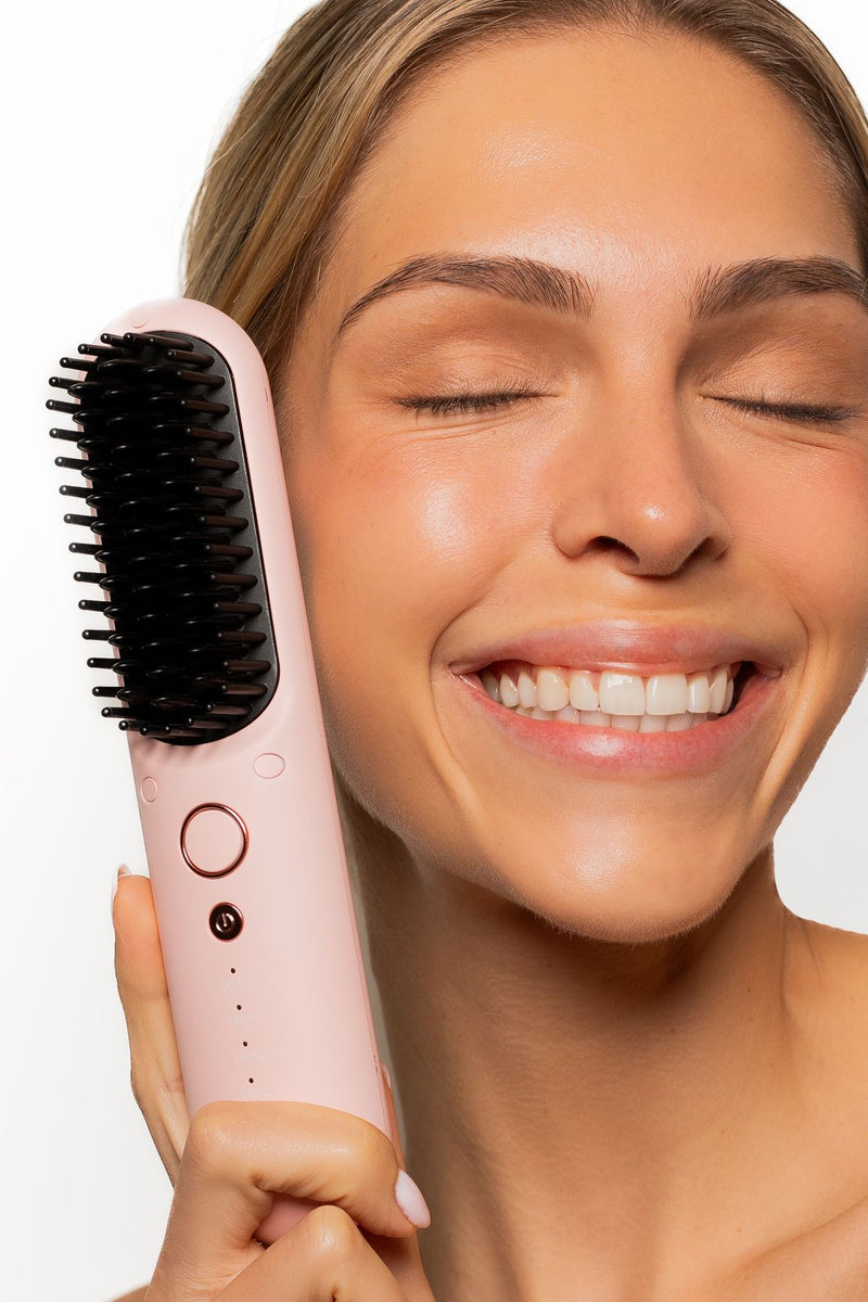 ENFIN UN OUTIL PENSÉ POUR VOS CHEVEUX COURTS